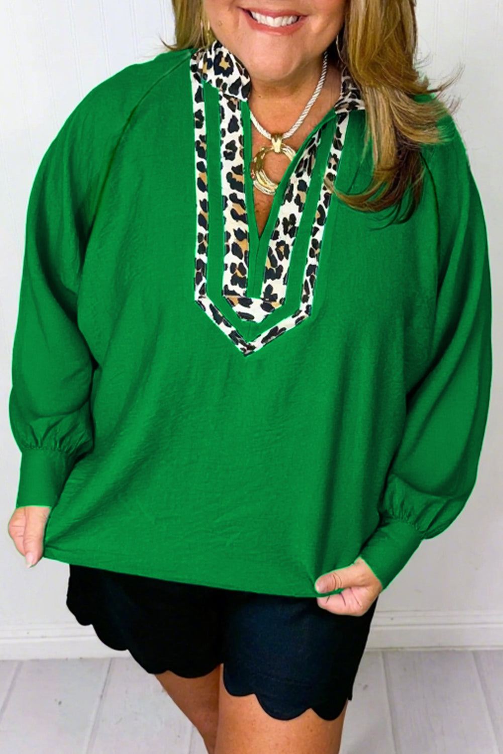 Green Leopard Trim Puff Sleeve Blouse Curvy
